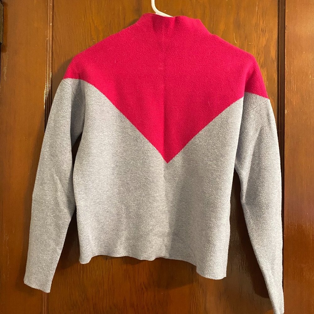 Pink and gray turtleneck